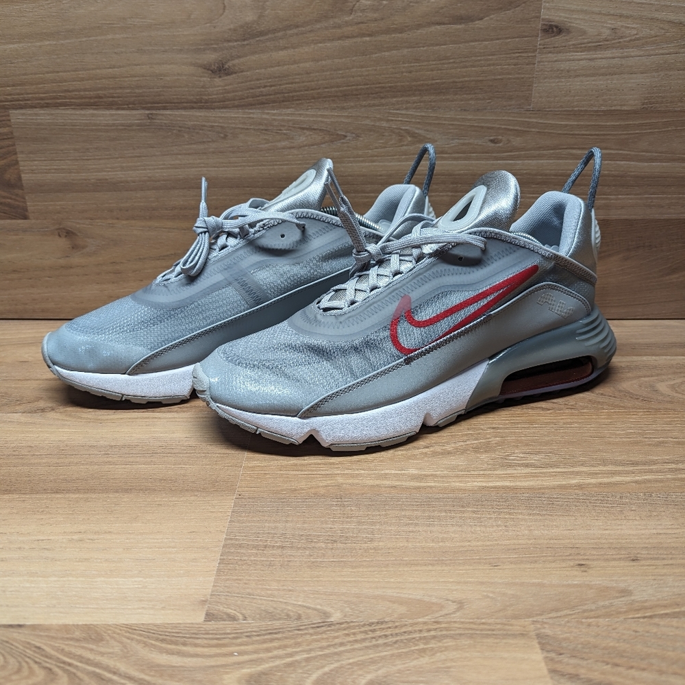 Nike Air Max 2090 Lt Smoke Grey/University Red DM9101-001 Men's Size 12.5